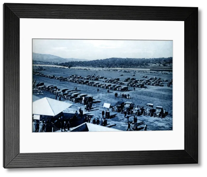 Framed Print : Parking of vehicles on the Autodromo Nacional de Terramar in Sitges, 1922 Framed Print : Parking of vehicles on the Autodromo Nacional de Terramar in Sitges, 1922