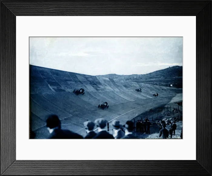 Framed Print : Perspective of the layout of the Autodromo National Terramar in Sitges (Barcelona) Framed Print : Perspective of the layout of the Autodromo National Terramar in Sitges (Barcelona)