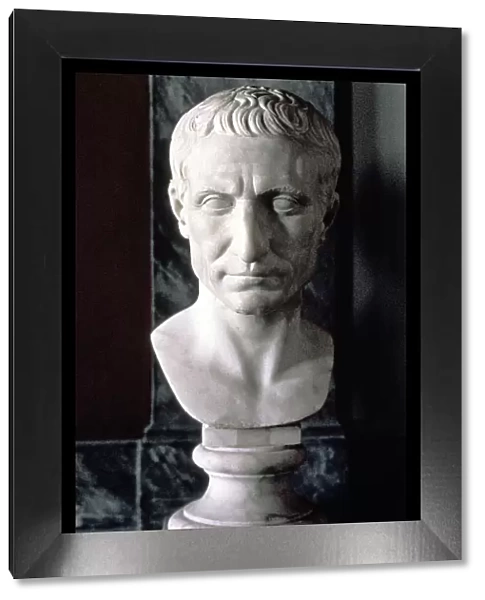Julius Caesar, Gaius (101-44 a. C. ), Roman general and Emperor, bust in marble