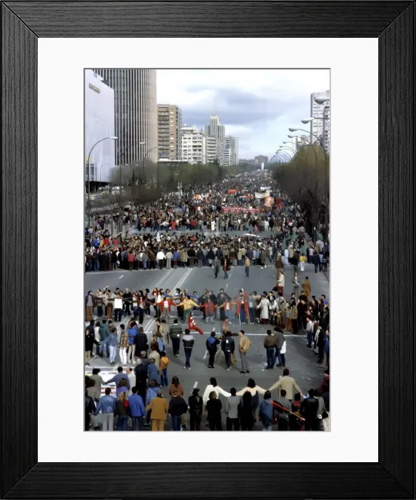 Framed Print : Demonstration in Madrid against NATO Framed Print : Demonstration in Madrid against NATO