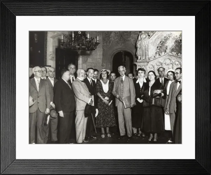 Framed Print : Francesc Macia, president of the Generalitat de Catalonia, together with the artist Framed Print : Francesc Macia, president of the Generalitat de Catalonia, together with the artist