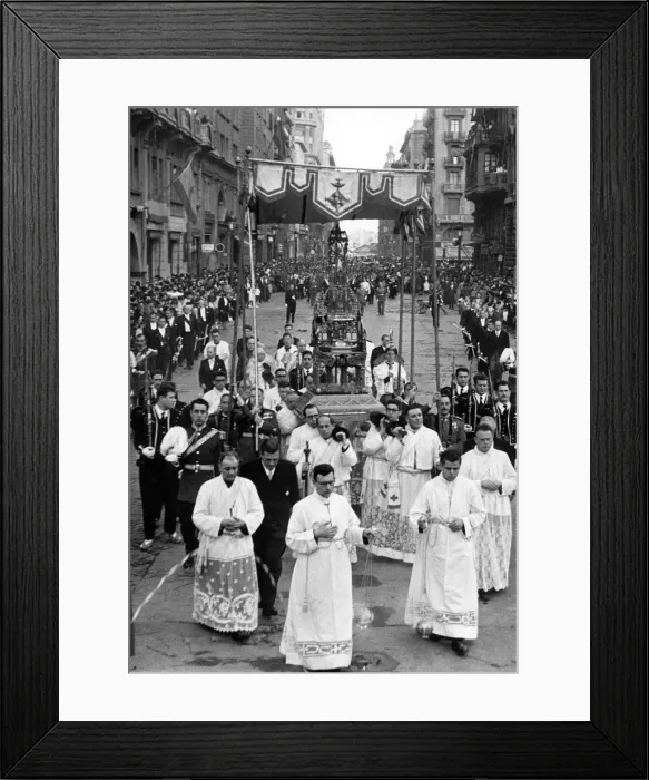 Framed Print : Procession through the Via Layetana in Barcelona on the feast of Corpus Christi Framed Print : Procession through the Via Layetana in Barcelona on the feast of Corpus Christi