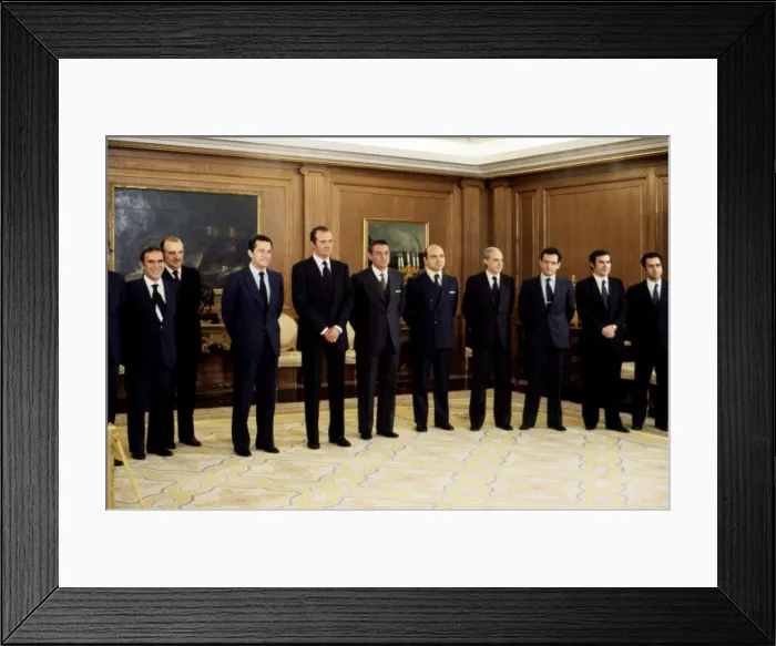 Framed Print : Juan Carlos I. (1938 -), King of Spain, at the Zarzuela Palace with the 4th government Framed Print : Juan Carlos I. (1938 -), King of Spain, at the Zarzuela Palace with the 4th government