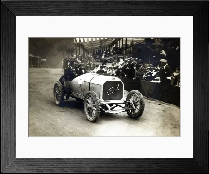 Framed Print : Exhibition of old vehicles in the city of Barcelona Framed Print : Exhibition of old vehicles in the city of Barcelona