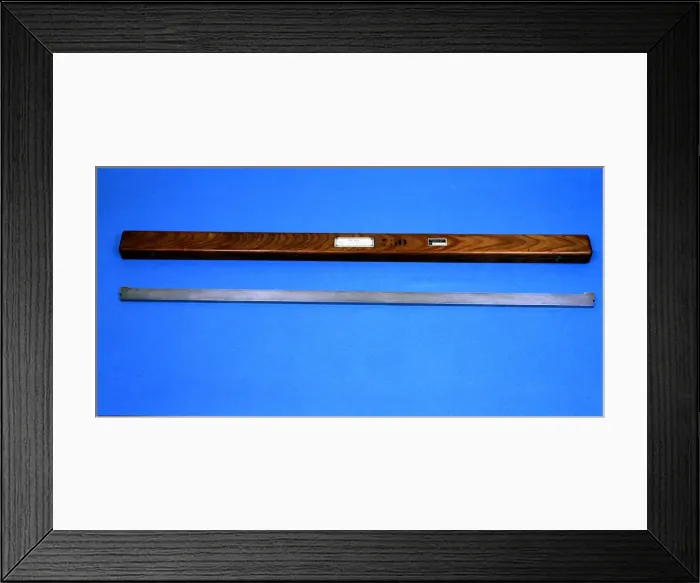 Framed Print : Metro pattern produced in France according to the standard of 1795, submitted on June 22, 1799 Framed Print : Metro pattern produced in France according to the standard of 1795, submitted on June 22, 1799