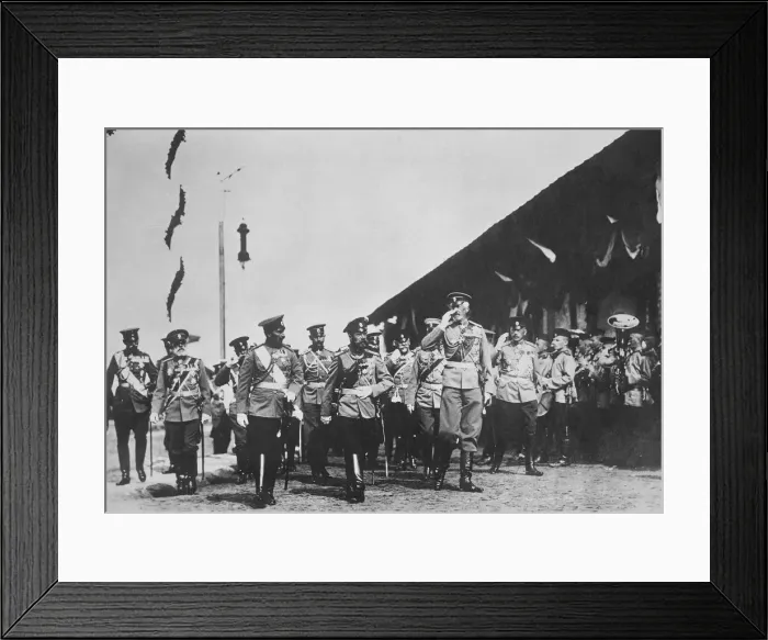 Framed Print : Tsar Nicholas II (1868-1918) Interview with Kaiser Guillermo II (1859-1941) on the Baltic Framed Print : Tsar Nicholas II (1868-1918) Interview with Kaiser Guillermo II (1859-1941) on the Baltic