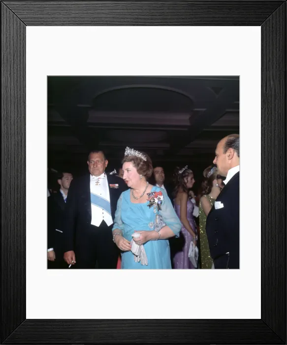 Framed Print : Receiving Juan de Borbon y Orleans (1913-1993) and Maria de las Mercedes de Borbon y Battenberg Framed Print : Receiving Juan de Borbon y Orleans (1913-1993) and Maria de las Mercedes de Borbon y Battenberg
