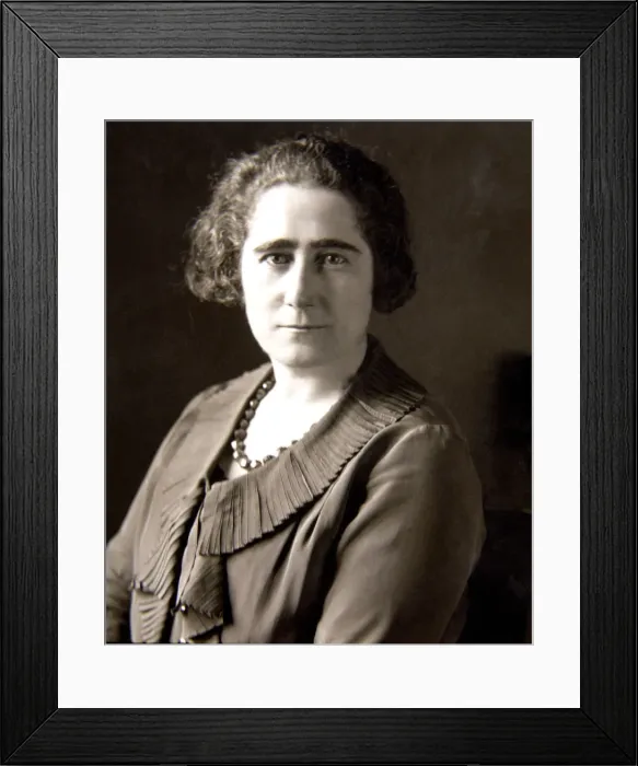 Framed Print : Clara Campoamor (Madrid, 1888-1972) Spanish writer, photo playback Framed Print : Clara Campoamor (Madrid, 1888-1972) Spanish writer, photo playback