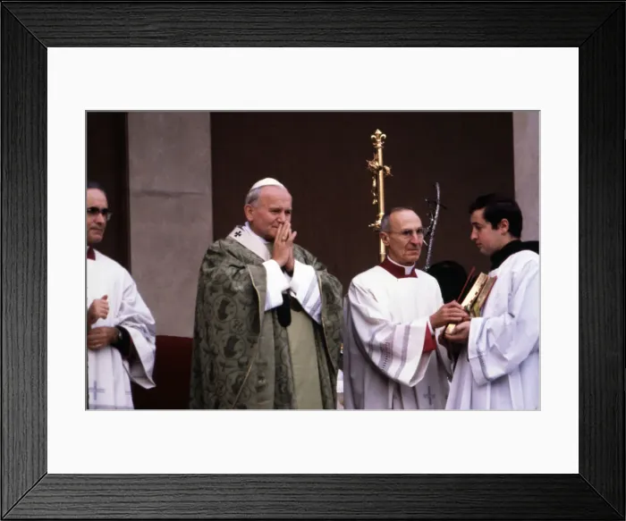 Framed Print : Juan Pablo II (1920-2005), the Pope during a religious celebration Framed Print : Juan Pablo II (1920-2005), the Pope during a religious celebration