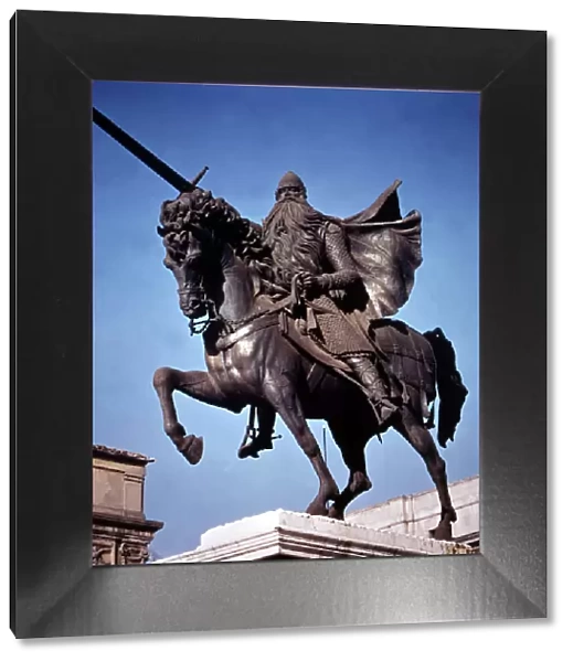 Equestrian monument in the city of Burgos dedicated to Rodrigo Diaz de Vivar, known as El Cid