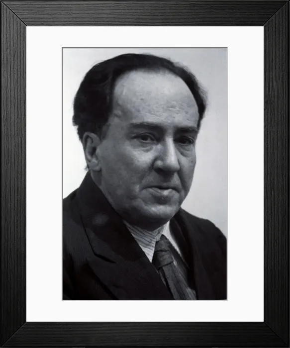 Framed Print : Antonio Machado Ruiz (1875-1939), Spanish poet born in Seville Framed Print : Antonio Machado Ruiz (1875-1939), Spanish poet born in Seville