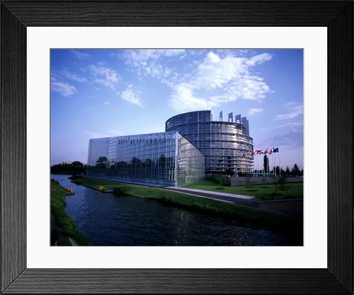 Framed Print : 2684129 Framed Print : 2684129
