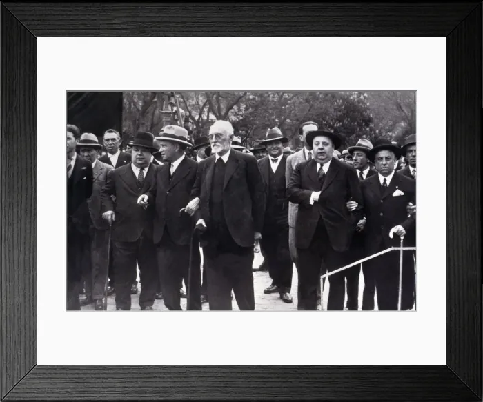 Framed Print : 2684207 Framed Print : 2684207