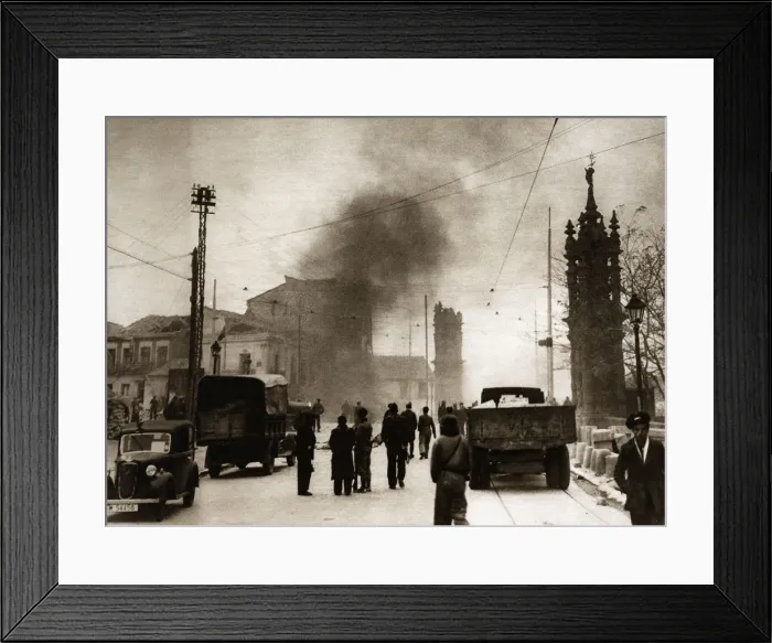 Framed Print : 2684469 Framed Print : 2684469