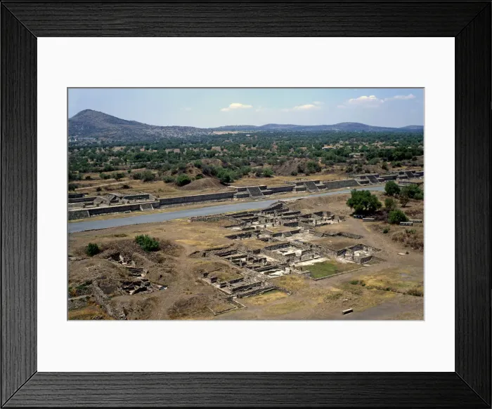 Framed Print : 2684703 Framed Print : 2684703