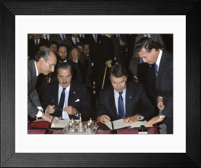 Framed Print : Historia De Espana. Siglo XX Firma Del Acuerdo De Cooperacion Entre Espana Y Argentina Framed Print : Historia De Espana. Siglo XX Firma Del Acuerdo De Cooperacion Entre Espana Y Argentina