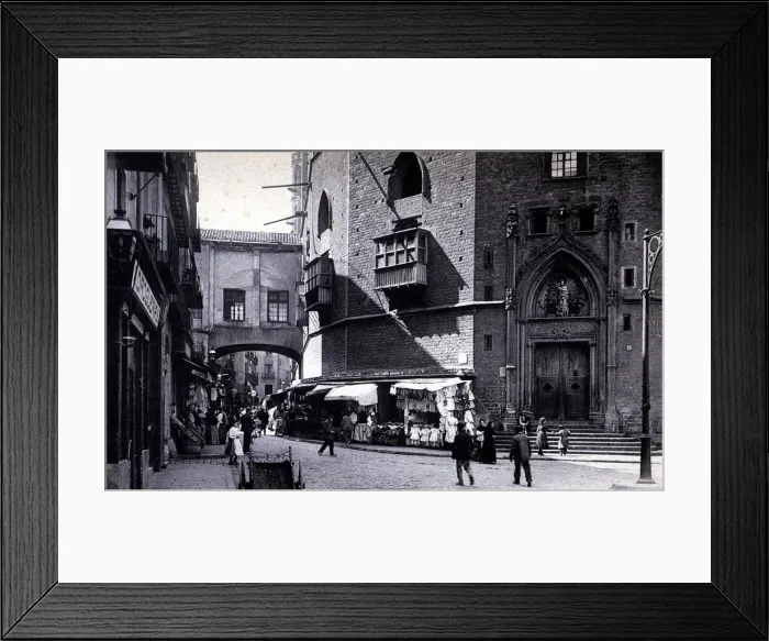 Framed Print : 2685792 Framed Print : 2685792