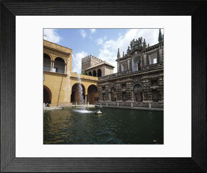 Framed Print : Sevilla Alcazar De Sevilla Palacio Del Rey Don Pedro. Estanque En El Jardin Framed Print : Sevilla Alcazar De Sevilla Palacio Del Rey Don Pedro. Estanque En El Jardin