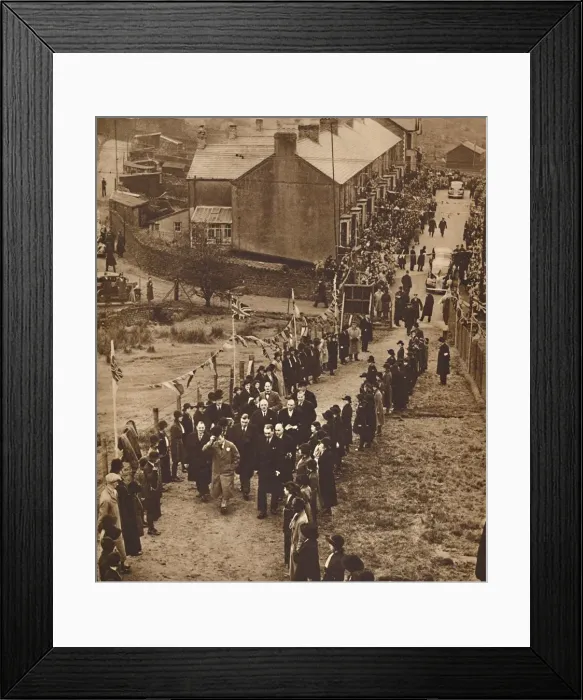 Framed Print : Welcomed to Monmouthshire - King Edward at Abertillery, Nov 1936 (1937) Framed Print : Welcomed to Monmouthshire - King Edward at Abertillery, Nov 1936 (1937)