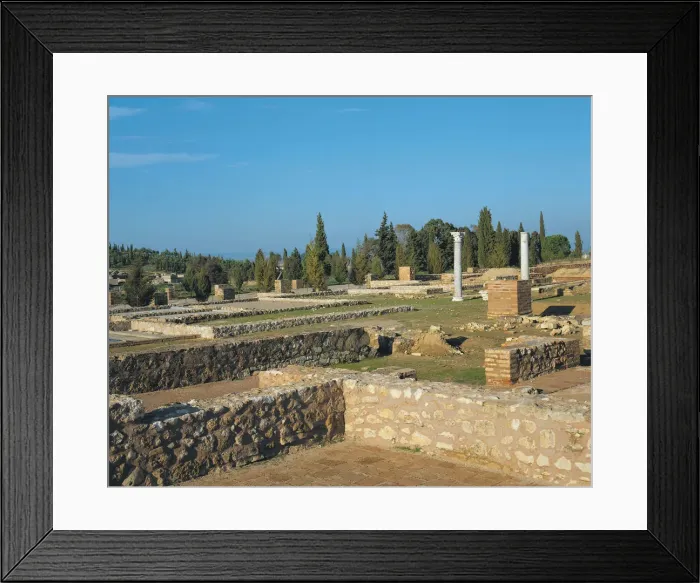 Framed Print : 2686596 Framed Print : 2686596