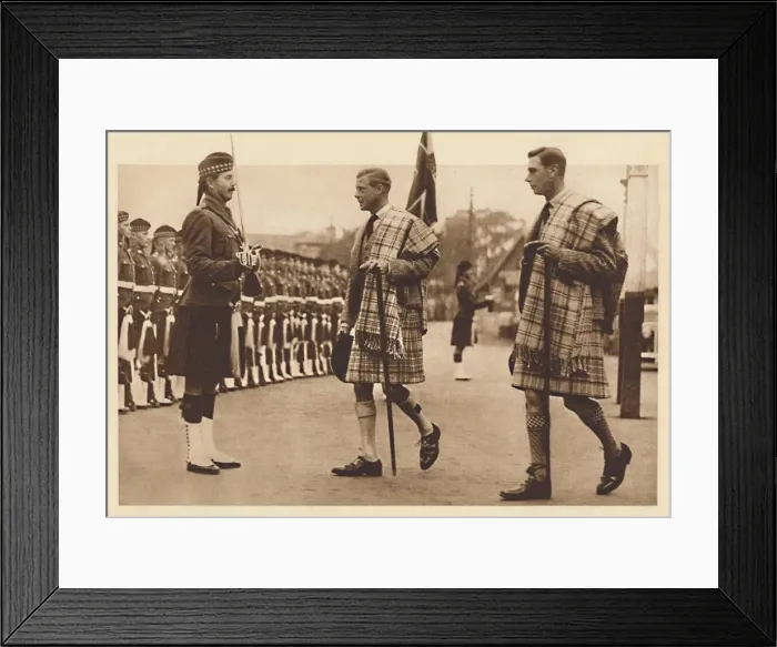 Framed Print : Wearing the Balmoral Tartan, Balmoral, 1936 (1937) Framed Print : Wearing the Balmoral Tartan, Balmoral, 1936 (1937)