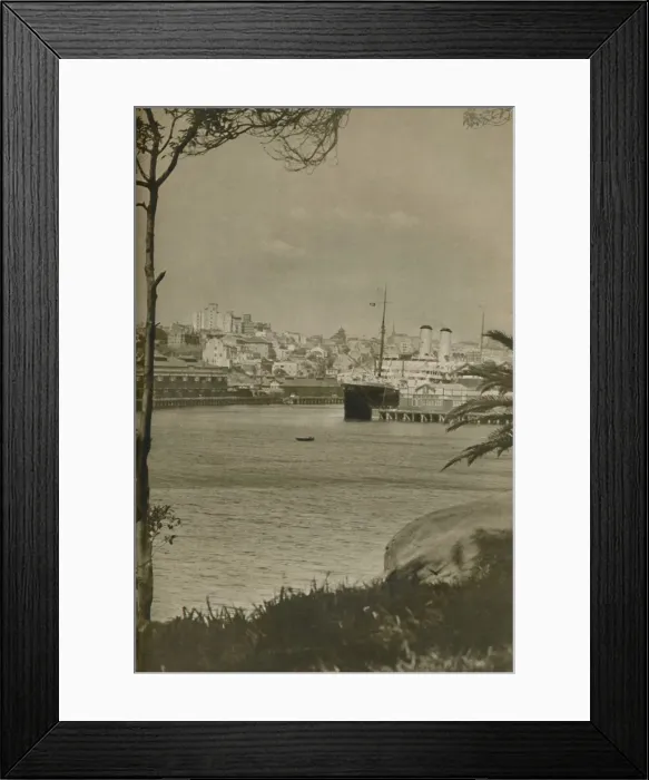 Framed Print : An Orient Liner berthed in Woolloomooloo Bay, 1937 Framed Print : An Orient Liner berthed in Woolloomooloo Bay, 1937