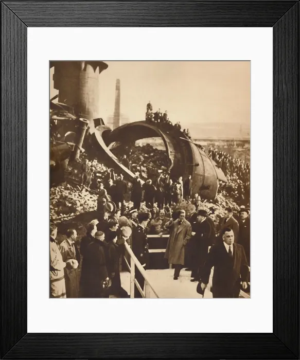 Framed Print : At Derelict Steel-Works, South Wales, 1936 (1937) Framed Print : At Derelict Steel-Works, South Wales, 1936 (1937)