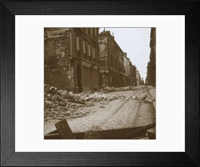 Framed Print : Rue Ceres, Reims, northern France, c1914-c1918 Framed Print : Rue Ceres, Reims, northern France, c1914-c1918