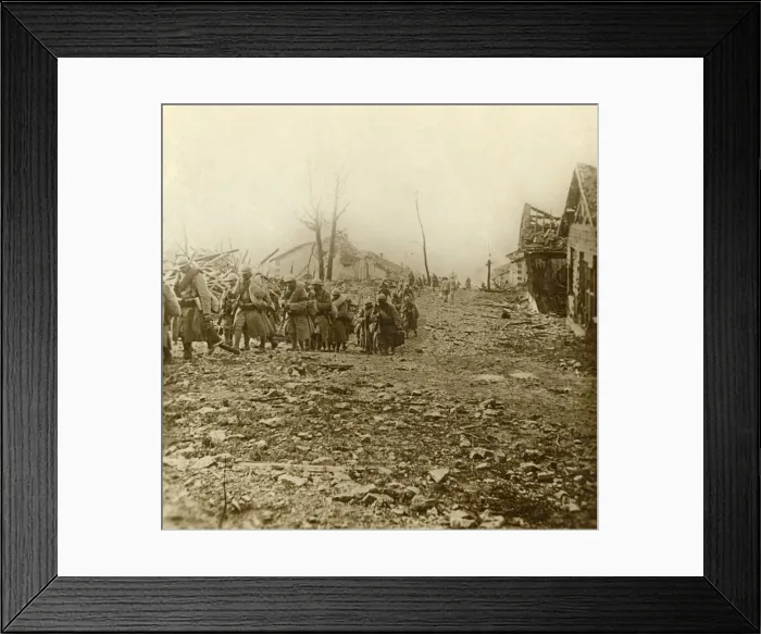 Framed Print : Relief infantry at the attack of Douaumont, northern France, 1916 Framed Print : Relief infantry at the attack of Douaumont, northern France, 1916