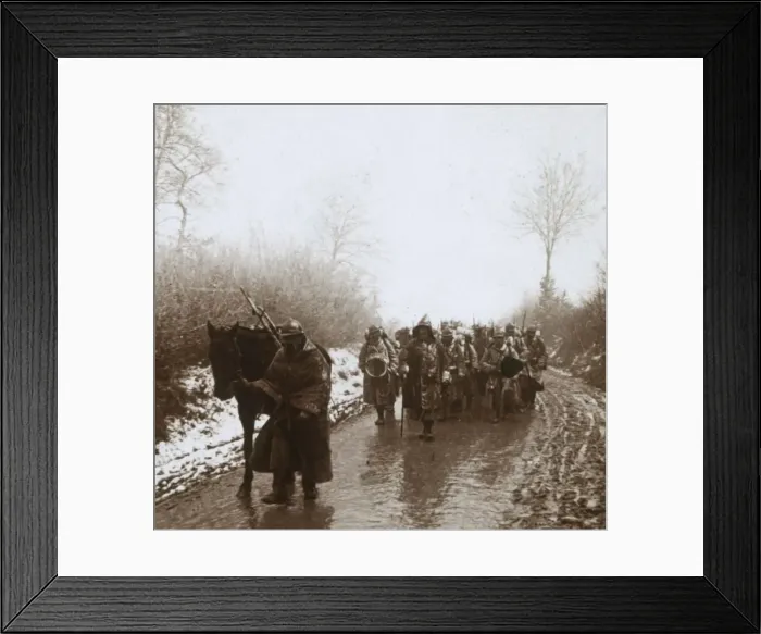 Framed Print : Advancing in the snow, Artois, northern France, c1914-c1918 Framed Print : Advancing in the snow, Artois, northern France, c1914-c1918