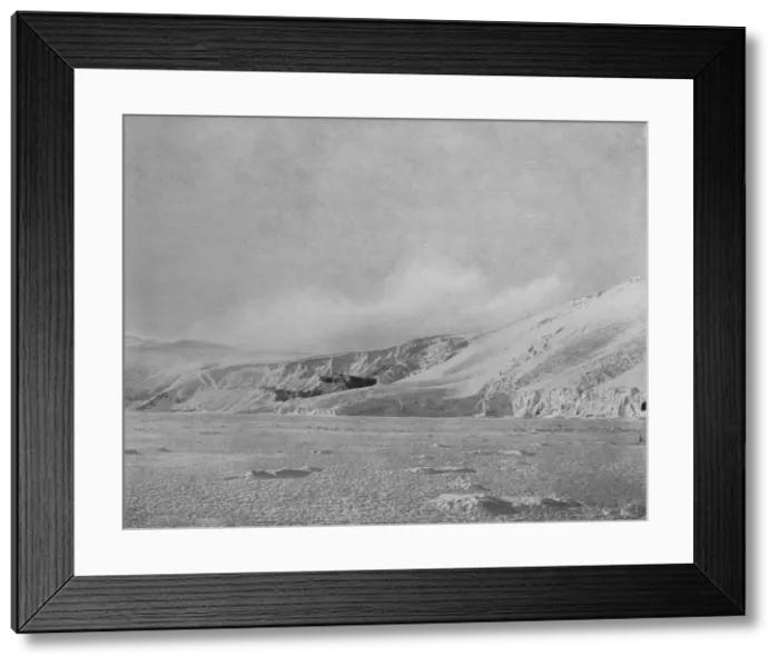 Framed Print : The Warning. An Oncoming Blizzard, c1911, (1913). Artist: G Murray Levick Framed Print : The Warning. An Oncoming Blizzard, c1911, (1913). Artist: G Murray Levick