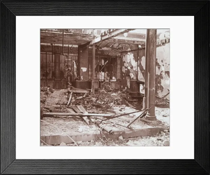 Framed Print : Interior of cafe, Albert, northern France, c1914-c1918 Framed Print : Interior of cafe, Albert, northern France, c1914-c1918