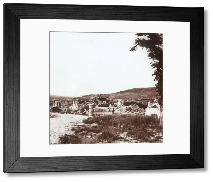 Framed Print : Ruins, Chauny, northern France, c1914-c1918 Framed Print : Ruins, Chauny, northern France, c1914-c1918