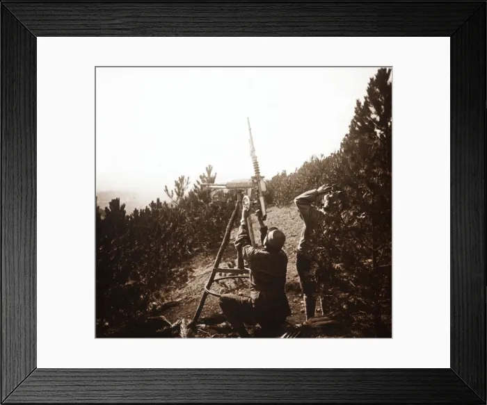Framed Print : Anti-aircraft machine gun, Alace, France, c1914-c1918 Framed Print : Anti-aircraft machine gun, Alace, France, c1914-c1918