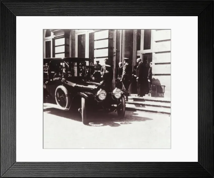 Framed Print : Woodrow Wilson and King Albert I, c1914-c1918 Framed Print : Woodrow Wilson and King Albert I, c1914-c1918