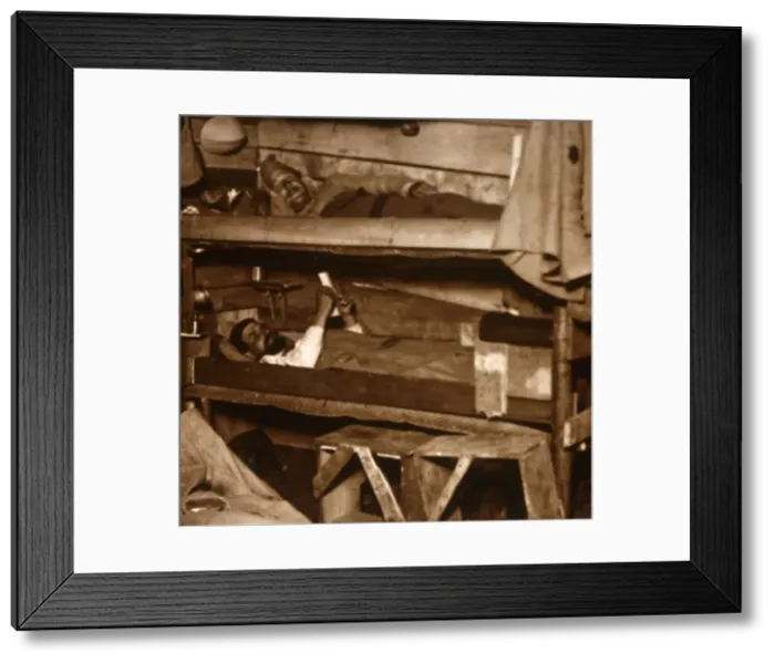 Framed Print : Soldiers in wooden bunks, c1914-c1918 Framed Print : Soldiers in wooden bunks, c1914-c1918