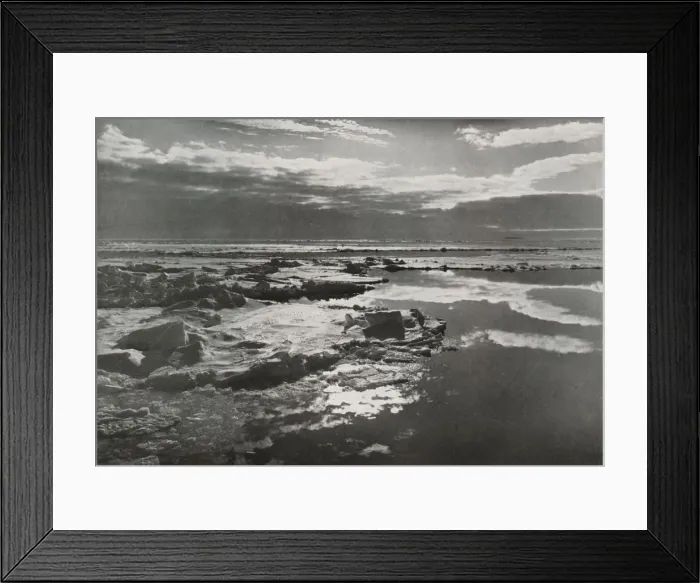 Framed Print : Christmas Eve (1910) in the Pack, (1913). Artist: Herbert Ponting Framed Print : Christmas Eve (1910) in the Pack, (1913). Artist: Herbert Ponting