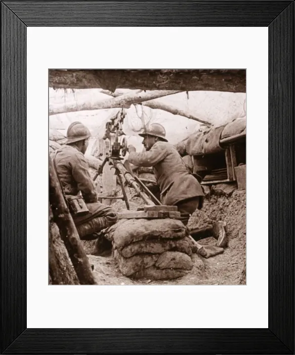 Framed Print : Camouflaged machine gun, c1914-c1918 Framed Print : Camouflaged machine gun, c1914-c1918