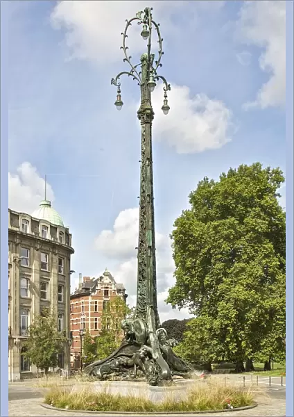 Lamp column, Av des Azalees  /  Av. Paul Deschanel, (1913), c2014-2017. Artist: Alan John Ainsworth