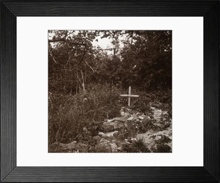 Framed Print : Body of German soldier, Ablain-Saint-Nazaire, Northern France, c1914-c1918 Framed Print : Body of German soldier, Ablain-Saint-Nazaire, Northern France, c1914-c1918