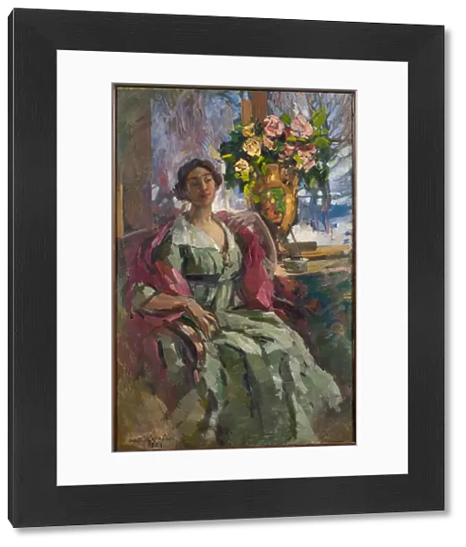Woman with bouquet of roses, 1921
