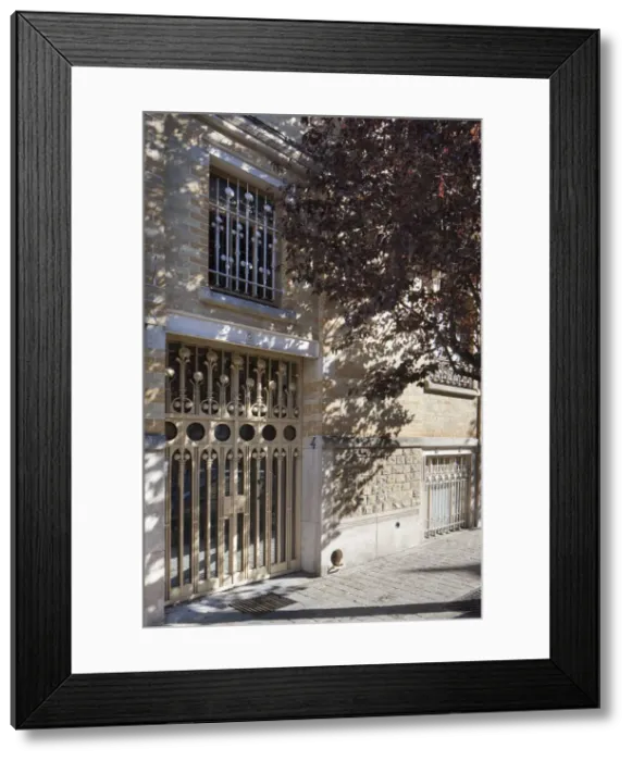 Framed Print : Maison-Atelier Geo Bernier, 4 Rue de la Reforme, Brussels, Belgium, (1902), c2014-c2017 Framed Print : Maison-Atelier Geo Bernier, 4 Rue de la Reforme, Brussels, Belgium, (1902), c2014-c2017