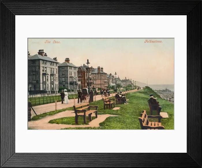 Framed Print : The Leas. Folkestone, late 19th-early 20th century Framed Print : The Leas. Folkestone, late 19th-early 20th century
