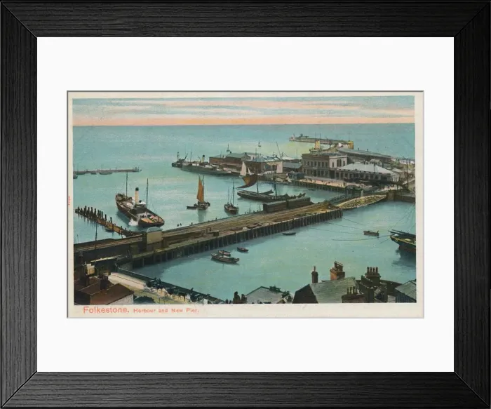 Framed Print : Folkestone. Harbour and New Pier, late 19th-early 20th century Framed Print : Folkestone. Harbour and New Pier, late 19th-early 20th century