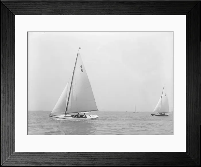 Framed Print : The One-Design Solent Sunbeams Dunn and Clary racing, 1925 Framed Print : The One-Design Solent Sunbeams Dunn and Clary racing, 1925