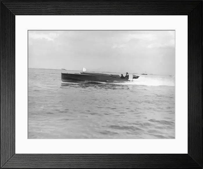 Framed Print : The hydroplane Izme under way, 1913. Creator: Kirk & Sons of Cowes Framed Print : The hydroplane Izme under way, 1913. Creator: Kirk & Sons of Cowes