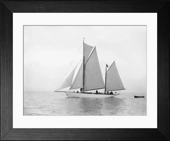 Framed Print : The yawl Meander sailing in close-hauled, 1913. Creator: Kirk & Sons of Cowes Framed Print : The yawl Meander sailing in close-hauled, 1913. Creator: Kirk & Sons of Cowes