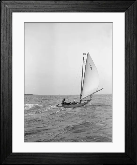 Framed Print : The 6 Metre Bunty sails downwind, 1913. Creator: Kirk & Sons of Cowes Framed Print : The 6 Metre Bunty sails downwind, 1913. Creator: Kirk & Sons of Cowes