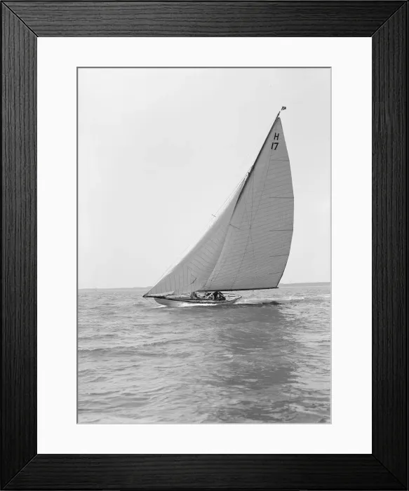Framed Print : The 8 Metre Ierne, 1914. Creator: Kirk & Sons of Cowes Framed Print : The 8 Metre Ierne, 1914. Creator: Kirk & Sons of Cowes