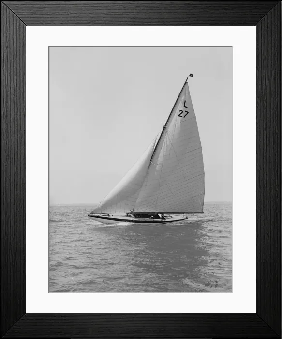Framed Print : The 6 Metre Bubble sailing upwind, 1914. Creator: Kirk & Sons of Cowes Framed Print : The 6 Metre Bubble sailing upwind, 1914. Creator: Kirk & Sons of Cowes